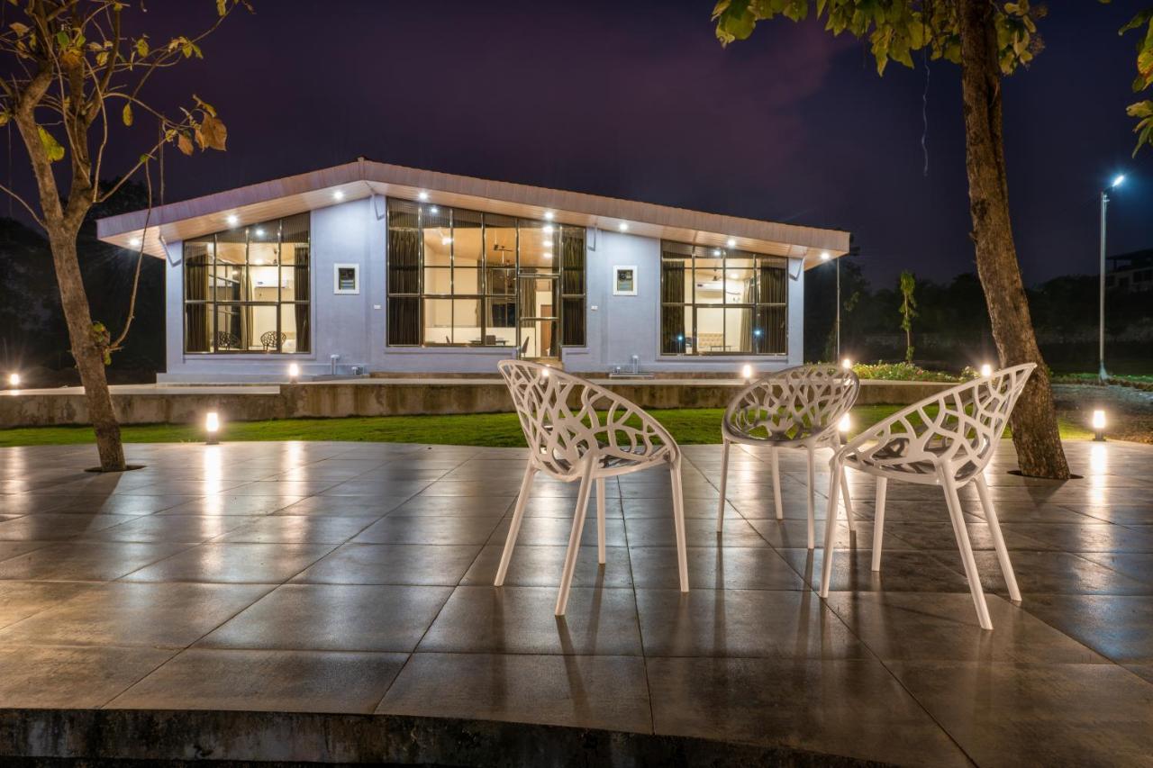 Hillrock Resort & Villas, Neral-카르자트 외부 사진