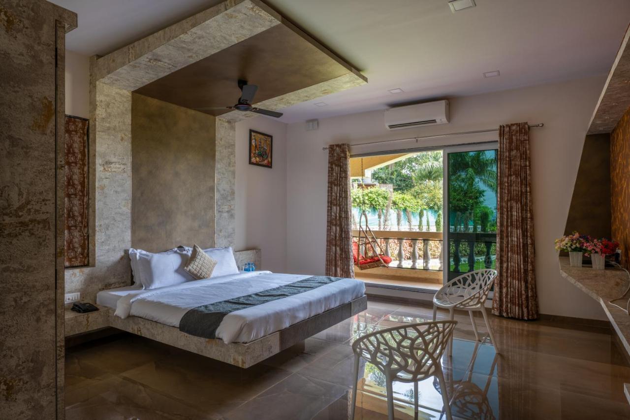 Hillrock Resort & Villas, Neral-카르자트 외부 사진
